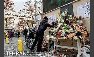ادای احترام تهرانی ها به شهدای آتش نشان پلاسکو 26