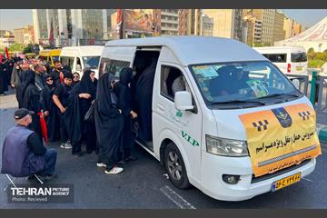 خدمت‌رسانی رایگان تاکسی‌های شهری به شرکت‌کنندگان مراسم وداع با آقای شهید ایران 6