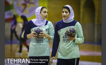 نخستین روز مرحله دوم لیگ هندبال زنان 9