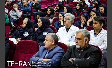 آیین کاشت درخت در بیمارستان شریعتی توسط شهردار تهران 18