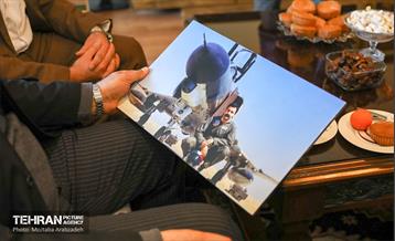 دیدار شهردار تهران باخانواده شهید  اکبرپورسرابی 18