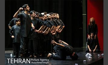 نمایش "من" در پردیس تئاتر تهران (خاوران) 26