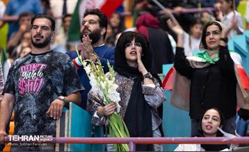 مراسم تجلیل از کشتی‌گیران قهرمان جهان (جشنی برای ایران) 68