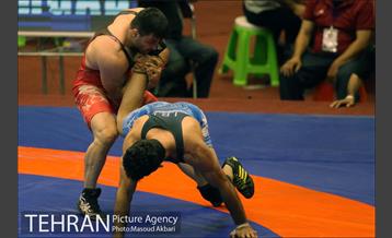 روز نخست رقابت‌های انتخابی تیم ملی کشتی