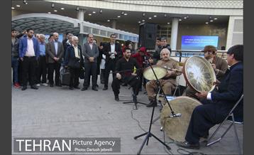 دود بدرود در ایوان انتظار 4