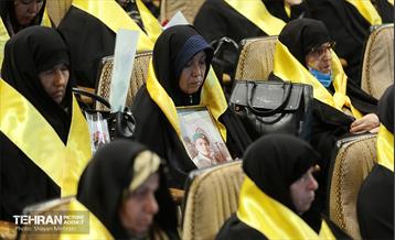 آیین تجلیل از 110 مادر و همسر شهید منطقه 20 14