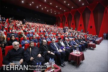 نشست  شهردار تهران با رهبران دینی،چهره های برجسته و شهروندان مسیحی آشوری و ارمنی 8