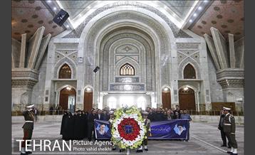 تجدید میثاق کارکنان گزینش با آرمان های امام و دیدار با یادگار ایشان 5