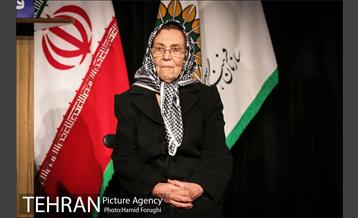 رونمایی کتاب کیوان ساکت در فرهنگسرای ارسباران 30