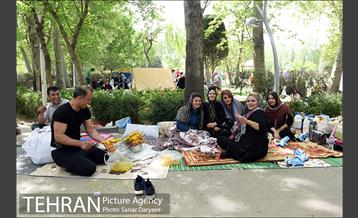 روز طبیعت در پارک لاله 17