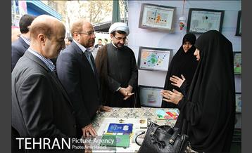 بازدید شهردار تهران از نمایشگاه نوروزی عطر یاس و مرکز اسکان نوروزی منطقه ۲۰ 30