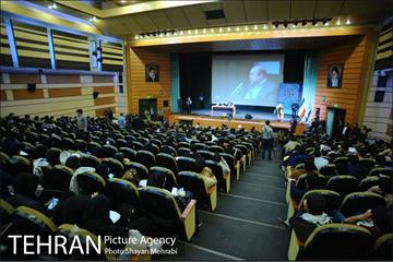 حضور شهردار تهران در دانشگاه شهید بهشتی در روز دانشجو 6