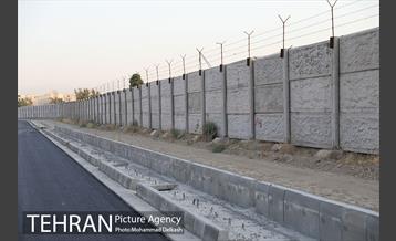 بازدید شهردار تهران از ضلع جنوبی خیابان استاد معین در پادگان جی 12