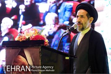 یادواره 1000 شهید منطقه 10 با حضور شهردار تهران 9