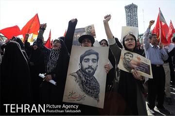 تشییع پیکر مطهر شهید محسن حججی 12
