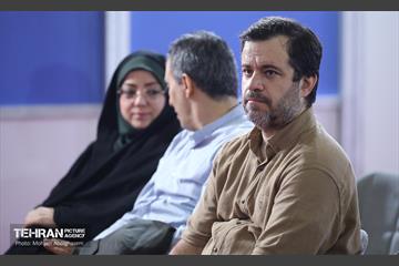 رونمایی از مجموعه ۲۵ جلدی «متولد تهران» 13