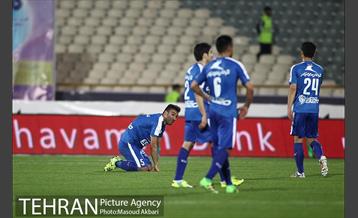 دیدار استقلال و سپاهان در لیگ برتر فوتبال 22