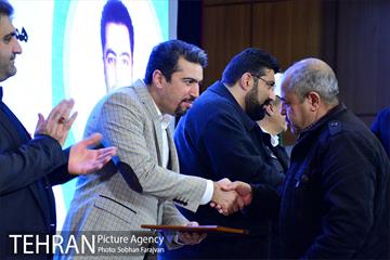 آیین تجلیل از رانندگان نمونه شرکت خودرو سرویس شهر 18
