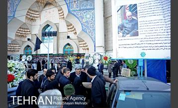 حضور شهردار تهران در مراسم ترحیم «محمدنبی حبیبی»  45
