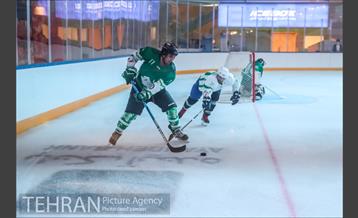 مسابقات هاکی رو یخ 31