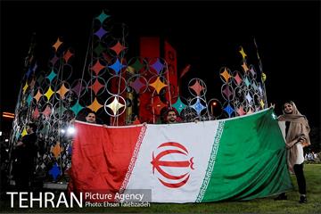 شادی مردم تهران پس از صعود تیم ملی فوتبال به جام جهانی 15