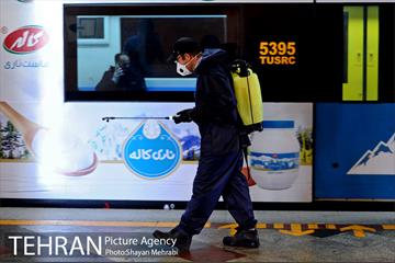 عملیات ضدعفونی کردن مترو تهران 58