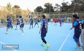 اختتامیه مسابقات ورزشی قهرمانان در منطقه 13 28