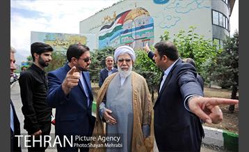 رونمایی از دیوار نگاره قدس در بزرگراه مدرس 14