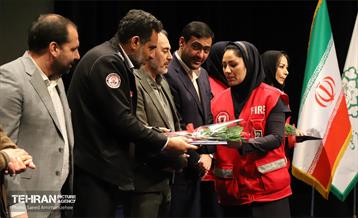 مراسم گرامیداشت روز داوطلب 7