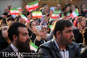 جشن روز جمهوری اسلامی در میدان مشق 12