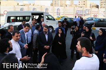 بازدید اعضا شورای شهر از دیوارنگاری جدار مترو خزانه 3