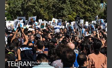 مراسم تشییع پیکر عباس کیارستمی 16