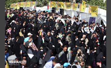 در حاشیه نماز جمعه تهران به امامت رهبر انقلاب 21