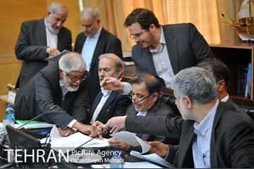 جلسه کمیسون عمران مجلس شورای اسلامی با حضور شهردار تهران 11