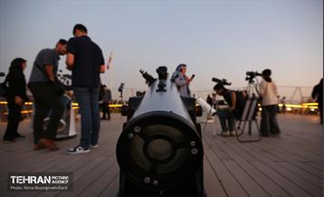 رصد «ماه خونین» از پل طبیعت 19