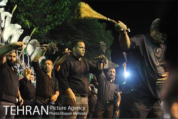 عزاداری شب تاسوعا در خیابان های تهران 42