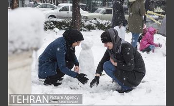 بارش برف در میدان نبوت (هفت حوض) 12