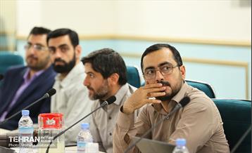 نهمین نشست شهردار تهران با نخبگان دانشگاهی 12