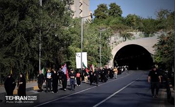 اقامه نماز بر پیکر آقای شهید ایران - 3 32