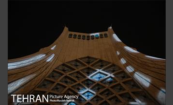 اجراى ویدئو مپینگ به مناسبت میلاد حضرت رسول ( ص ) در برج آزادى 8