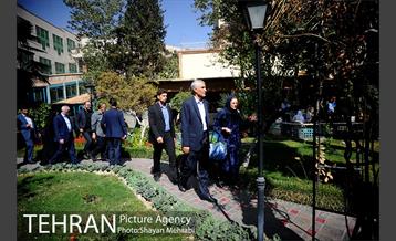 بازدید شهردار تهران از موزه مقدم به مناسبت روز تهران 17
