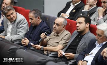 هم اندیشی صمیمانه شهردار تهران با سازندگان شهر 9