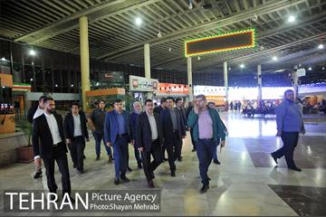 سرپرست شهرداری تهران و رئیس مرکز ارتباطات و امور بین الملل شهرداری تهران در بازدید از فعالیت‌های شبانه شهرداری و زندگی شبانه مردم تهران 15