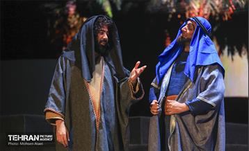 نوانمایش‌ هامان در برج‌ میلاد تهران 26