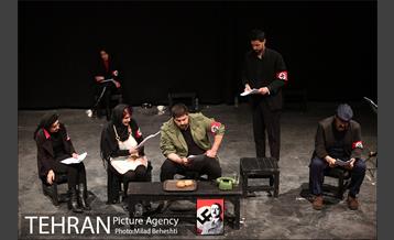 نمایشنامه خوانی ترس و نکبت رایش سوم 10