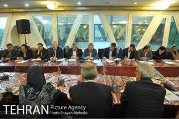 جلسه شهردار تهران با اعضای شورای شهر 4