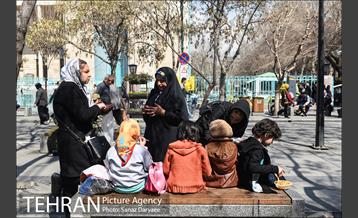 خیابان پانزده خرداد در روزه های پایانی سال‎ 13