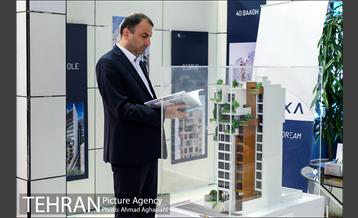 بازدید دکتر حناچی از نمایشگاه ساختمان پایدار 8