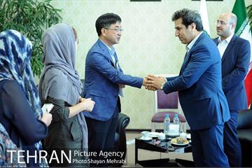 دیدار میهمانان خارجی حاضر در اجلاس جهانی شوراها و شهرداران با رییس مرکز ارتباطات و امور بین الملل شهرداری تهران 9
