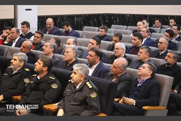 همایش بررسی راهکارهای کاهش آتش‌سوزی خودروها 26